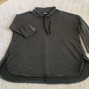 Westbound pull over shirt top, light Weight great for work out cover